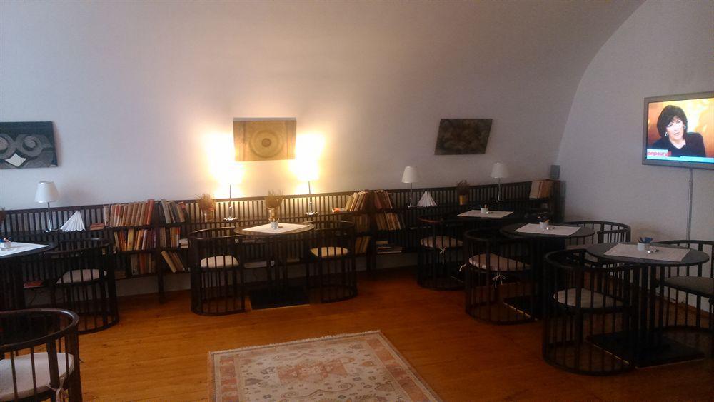 Hotel Domus Henrici Praga Esterno foto