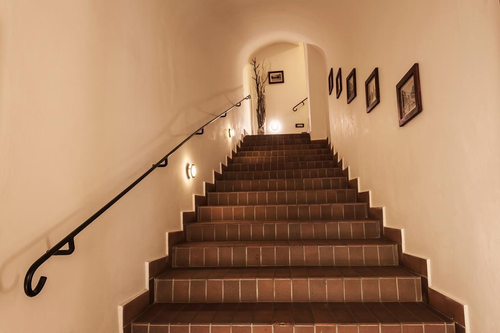 Hotel Domus Henrici Praga Esterno foto