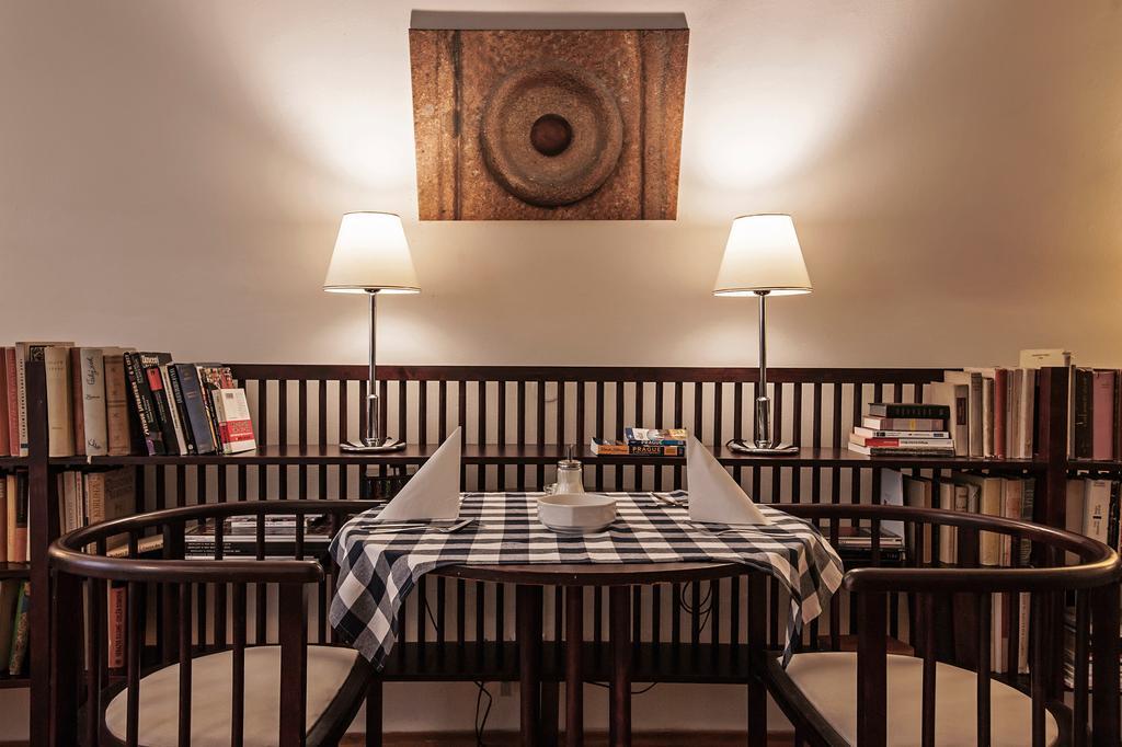 Hotel Domus Henrici Praga Esterno foto